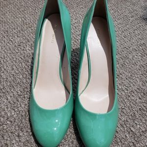 Nine West Green Pumps size 12